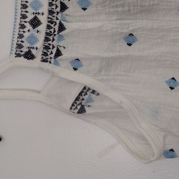 Torrid babydoll top size 2 color white - Picture 5 of 6